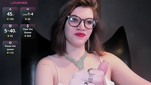 Chatroom XXX en direct de CathyAdams