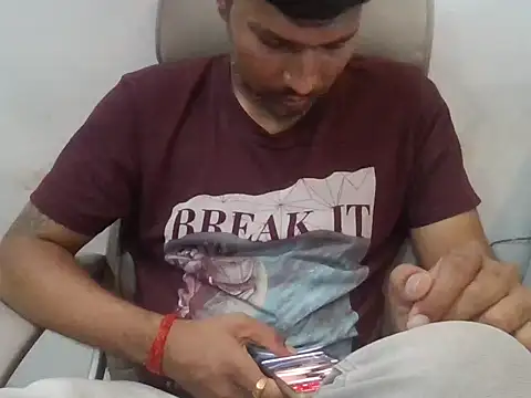 Aloneisbest Live XXX-chat