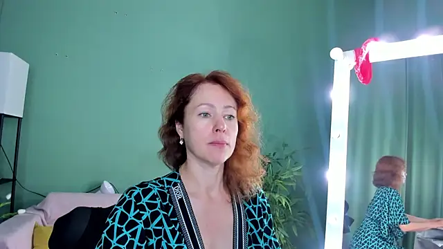 LeticiaRomano Adlı Modelin Canlı XXX Sohbeti