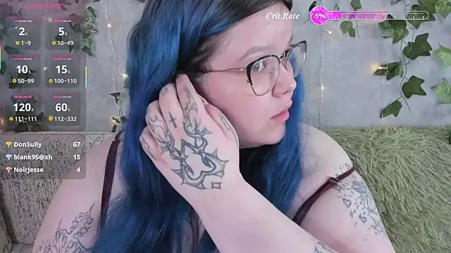 Chat +18 de _CandyM1lky_ ao vivo