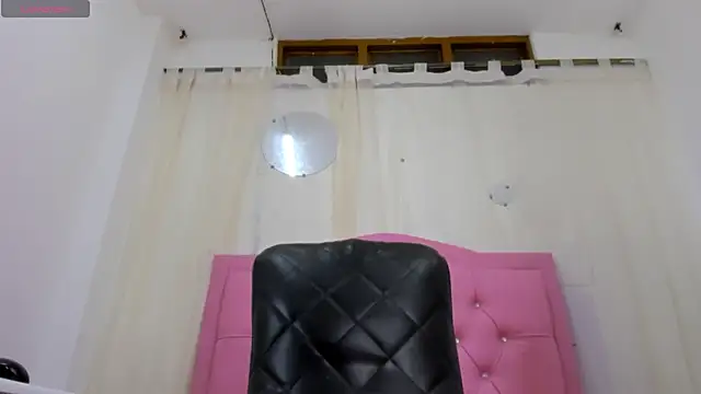 Michellcockxxx Chat XXX in diretta
