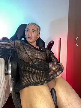 Chatroom XXX en direct de santikhalifa