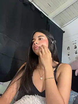 Chat XXX ao vivo de Milleradhara24