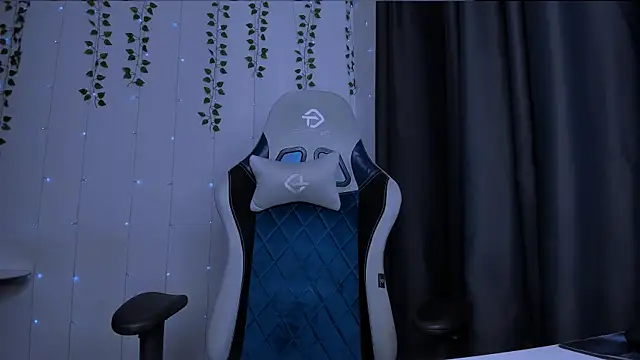 Živý XXX chat KarlaSim