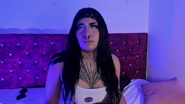 Webkamerová show raven__darkness_