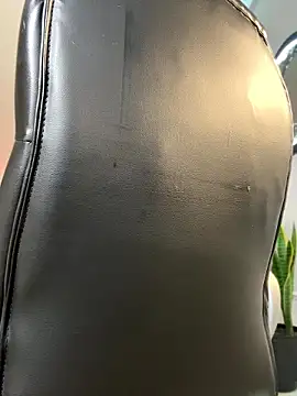 XXX chat uživo modela Frank_Farrell