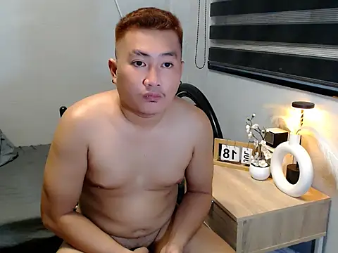 Živý XXX chat Bigdaddybear888