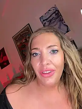 hollyharmd Chat XXX in diretta