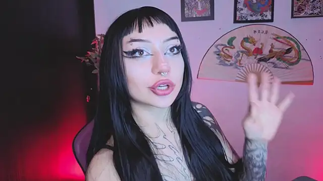 Chatroom XXX en direct de catipetite