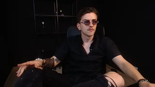 FelixStarkk live XXX chat