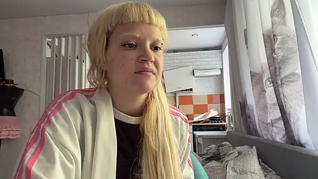 Živý XXX chat FreedaDeloach