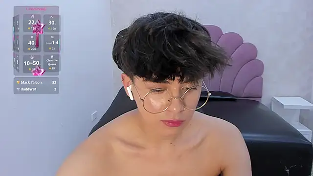 Živý XXX chat alan_twink12
