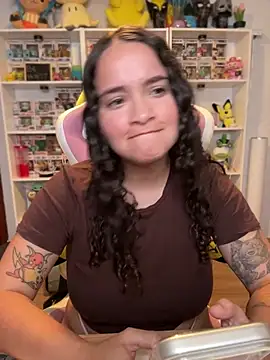 Sweet_sully__ Chat XXX live