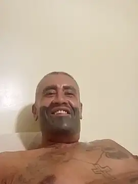 LA_guy_host live XXX chat