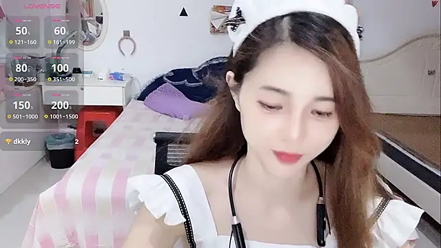 miaomiao-99's Live XXX Chat