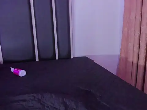Živý XXX chat JustinOrtiz_