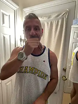 DaddySnowXX Show in webcam