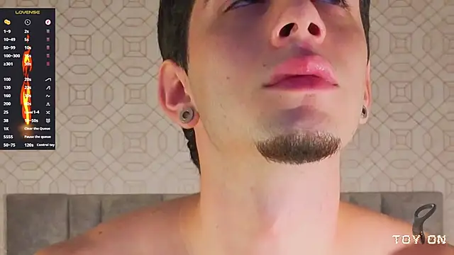 isaacblaze_ Live XXX Chat