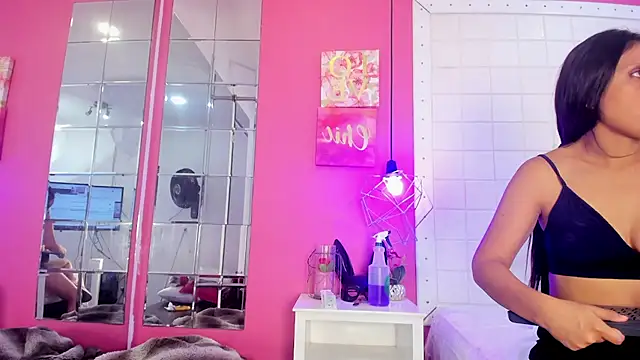 Antonella_morrison Adlı Modelin Canlı XXX Sohbeti