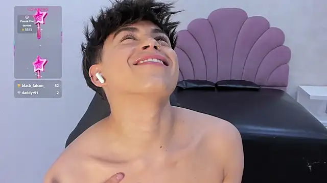 alan_twink12's Live XXX Chat