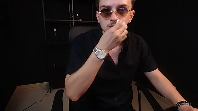 Živý XXX chat FelixStarkk
