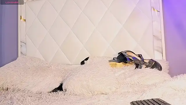 Melody-rose Adlı Modelin Canlı XXX Sohbeti