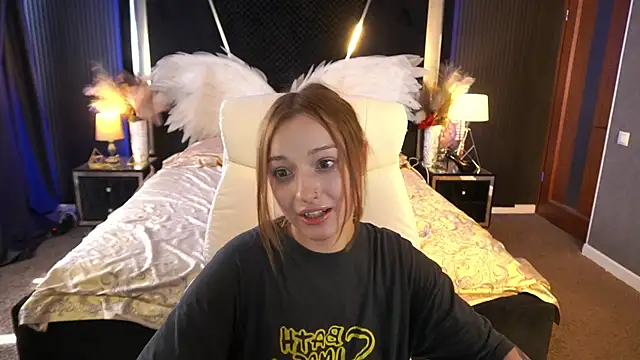 LizzaMoonn Adlı Modelin Canlı XXX Sohbeti