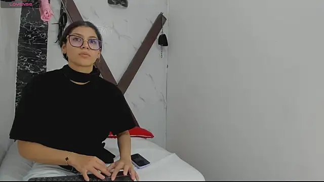sweetauracouple's Live XXX Chat