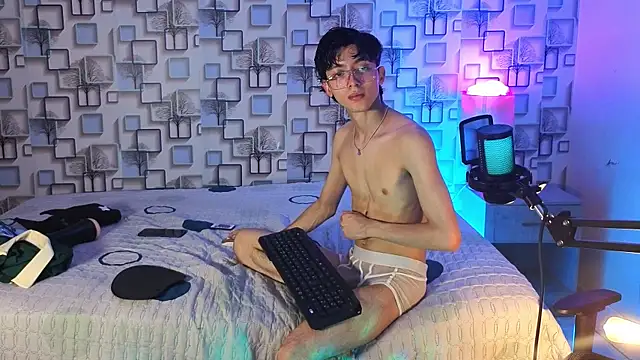 Twink_Sebas7 现场XXX聊天