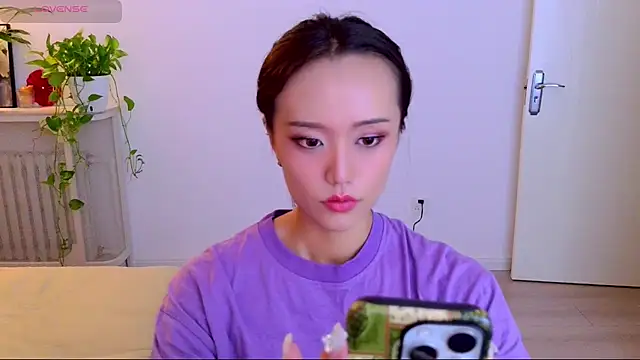 yufenna Adlı Modelin Canlı XXX Sohbeti