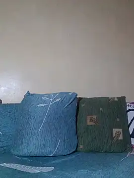 loriepinay46's Live XXX Chat