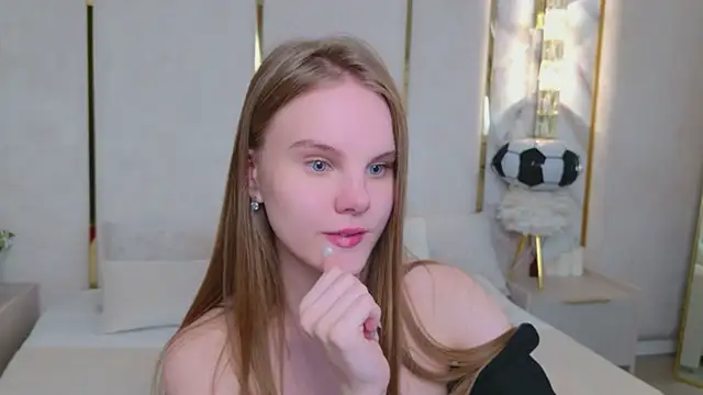 دردشة Lili_Lohan الجنسية المباشرة