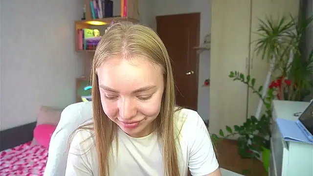 Emilyemmi's Live XXX Chat