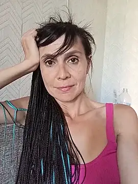 Francenia_lolis' Live XXX Chat