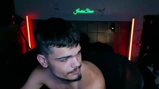 JordanShow Adlı Modelin Canlı XXX Sohbeti