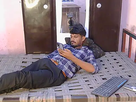 XXX chat uživo modela HotXKrish
