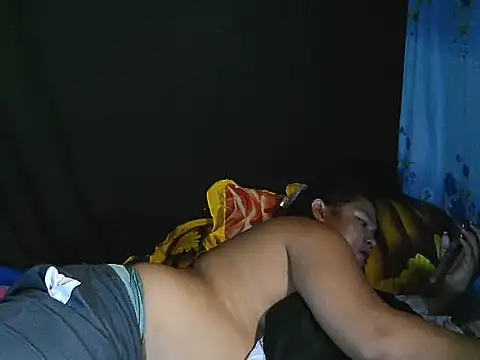 Chatroom XXX en direct de Huntrix2025