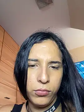 Chatroom XXX en direct de Transfernandapussy
