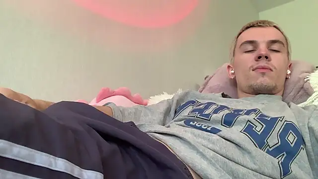 Jeremy1Scott Live XXX Chat