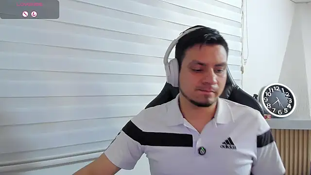 Rick_Adams Chat XXX in diretta