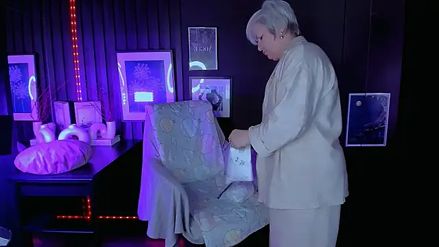 CarmenSoftのライブXXXチャット