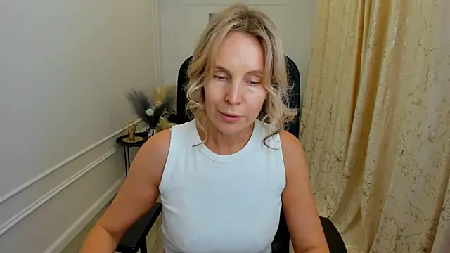 Sinty_Devis Chat XXX in diretta