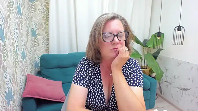LeaPure's Live XXX Chat