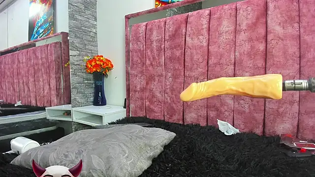 Chatroom XXX en direct de lucy78pretty