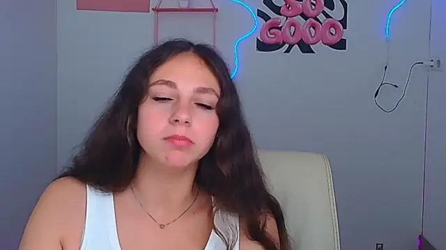 KissMeJulia's Live XXX Chat