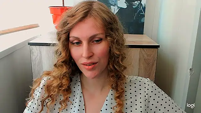 Chat +18 de JuliaMuuun ao vivo