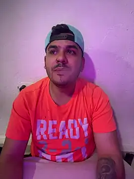 LatinBearXn Webbikameraesitys
