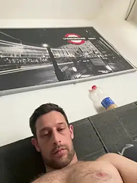 Fitboy1992n Live XXX chat
