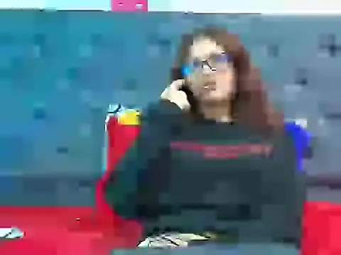LARICSAn Live XXX chat