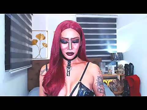 DominateMistressTania's Live XXX Chat